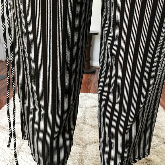 Last 1 | Striped Pocket Jumpsuit - Picture 6 of 8
